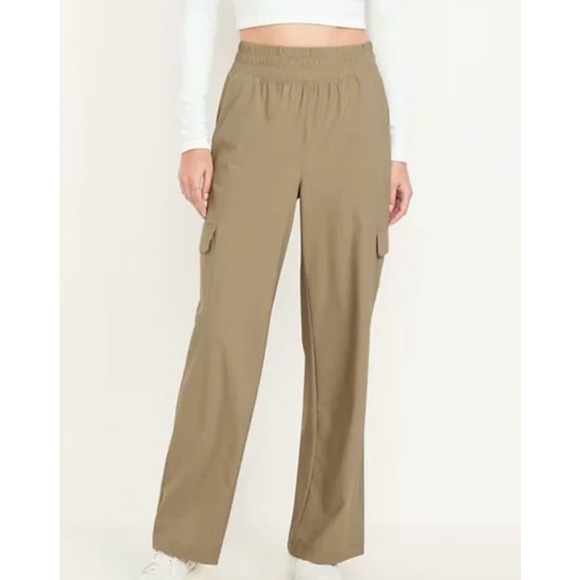 Old Navy Pants - NEW Old Navy SleekTech Go-Dry Cargo Pants Tapered Beige Womens Small Tall